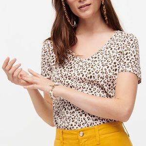 J. Crew vintage cotton v neck tee t shirt in leopard cheetah animal print